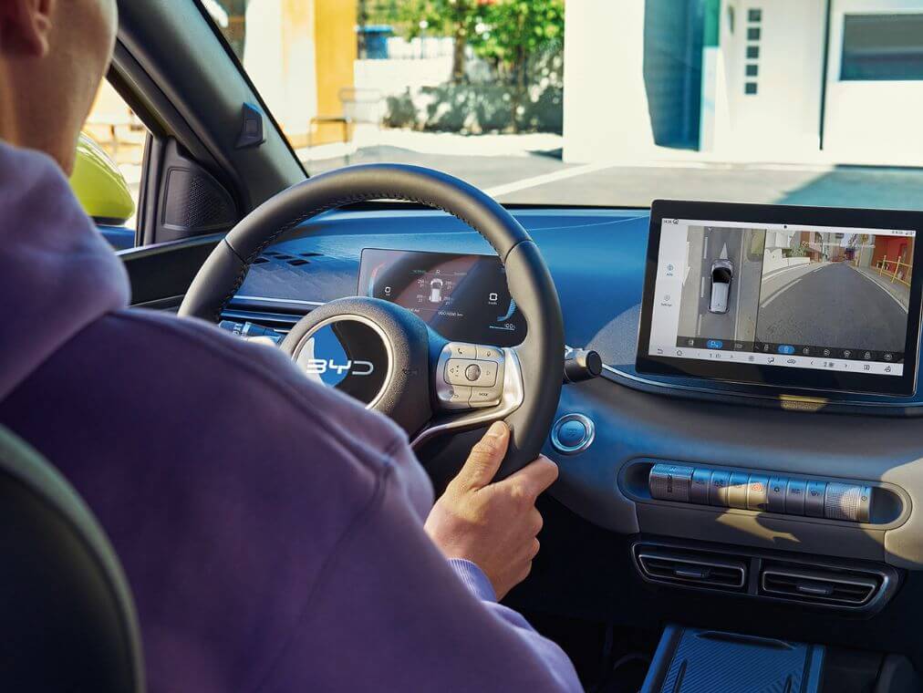 SÉCURITÉ INTELLIGENTE À CHAQUE TRAJET